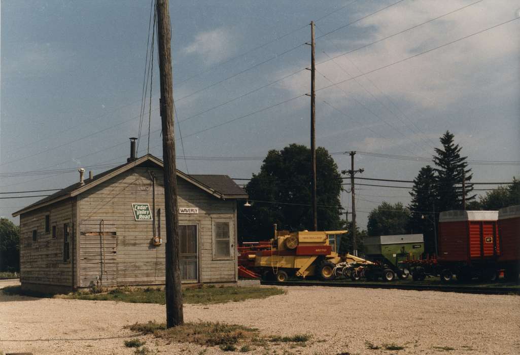 depot, Businesses and Factories, Farming Equipment, Waverly Public Library, Iowa History, Waverly, IA, Iowa, Motorized Vehicles, history of Iowa