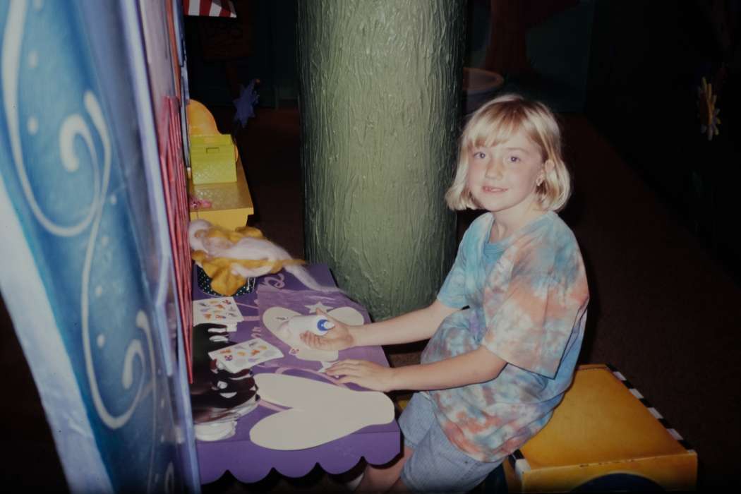 ia, second grade missouri trip, Zebuhr, Taylor, Iowa, Portraits - Individual, history, Photos, MO, Children, missouri trip, historic, United States, crafts, glue, school trip