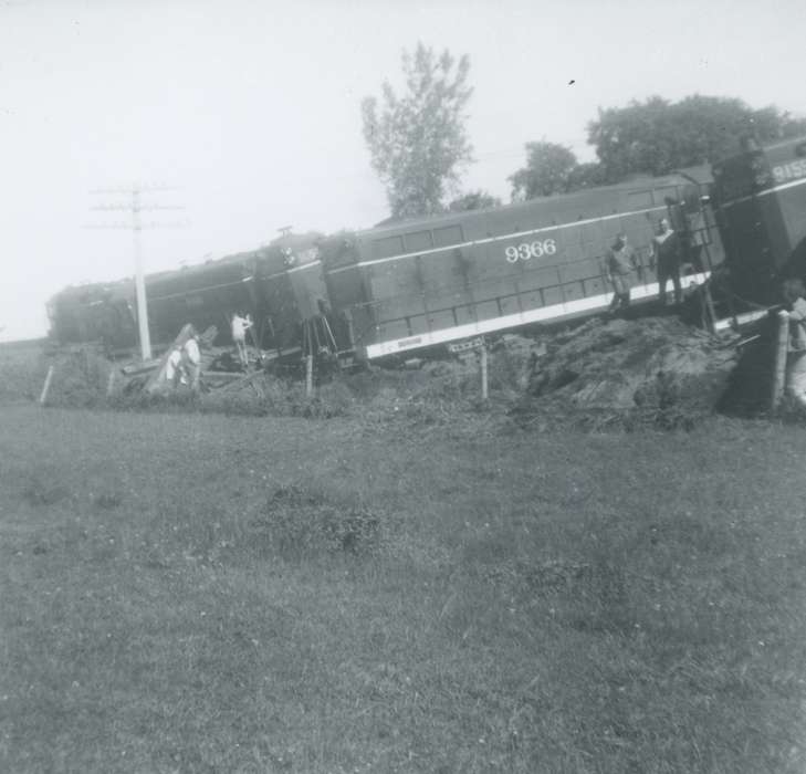 train, Iowa History, history of Iowa, New Hartford, IA, Motorized Vehicles, Wrecks, Plummer, James, Iowa