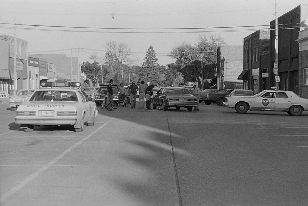 Cities and Towns, Iowa, police car, United States, Coon Rapids, historic, history, Coon Rapids Enterprise, Main Streets & Town Squares, Photos, IA, ia