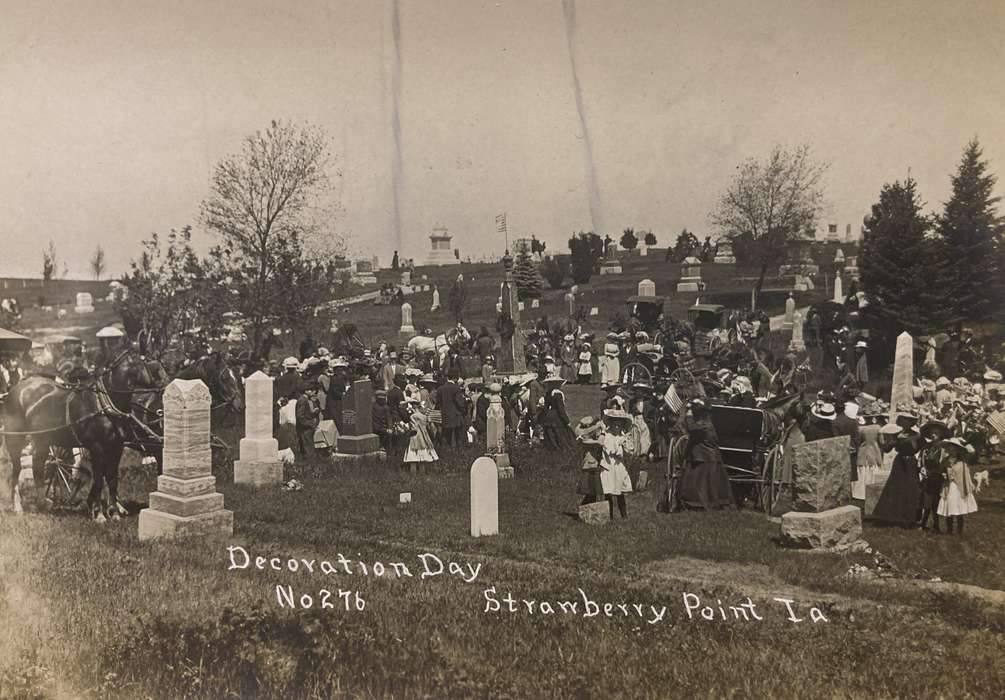Strawberry Point, IA, Cemeteries and Funerals, headstone, Iowa History, Civic Engagement, Witt, Bill, Holidays, Iowa, history of Iowa