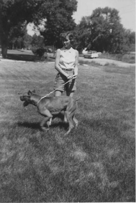 Animals, dog, Iowa History, history of Iowa, Karns, Mike, leash, Iowa, Anita, IA