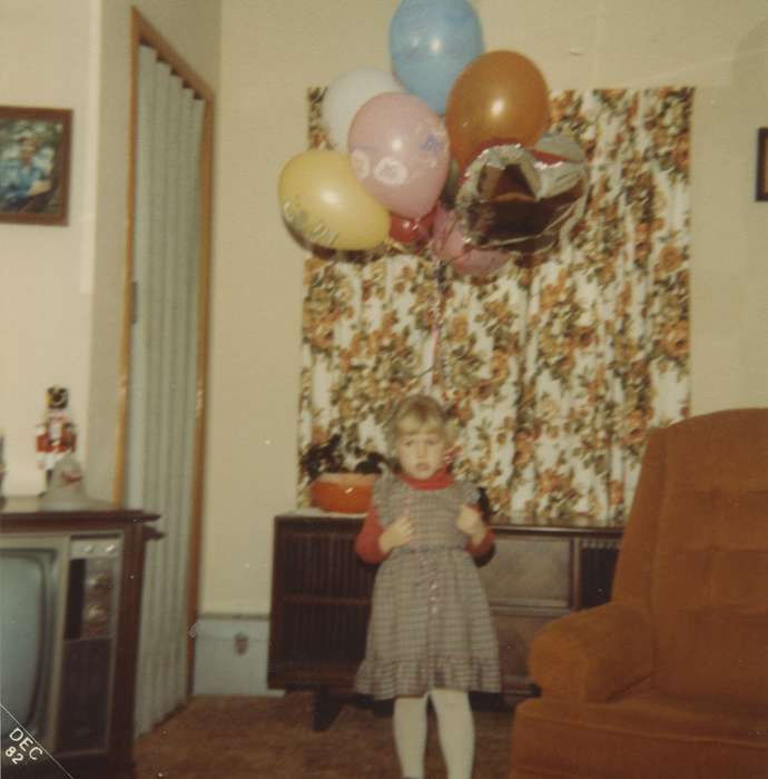 living room, history of Iowa, chair, Children, Reinbeck, IA, Portraits - Individual, Iowa, Iowa History, East, Lindsey, Homes, curtain, balloon, television