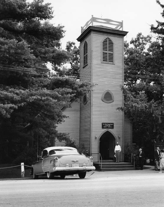 church, Nashua, IA, car, Iowa, Iowa History, little brown church, Pettit, Gene, Motorized Vehicles, history of Iowa, Religious Structures