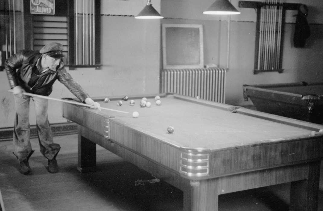 playing, Leisure, Iowa, play, Library of Congress, cap, history of Iowa, pool, billiards, Iowa History