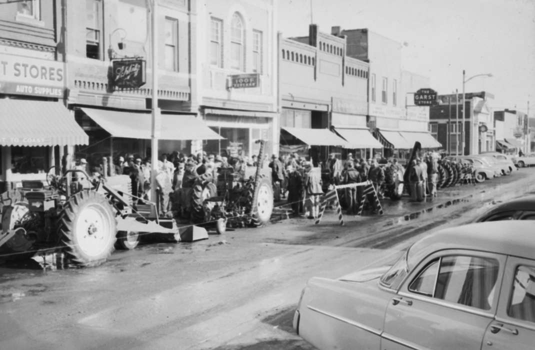 ia, john deere, Iowa, history, building exterior, Photos, Coon Rapids Enterprise, historic, Main Streets & Town Squares, Fairs and Festivals, Motorized Vehicles, Cities and Towns