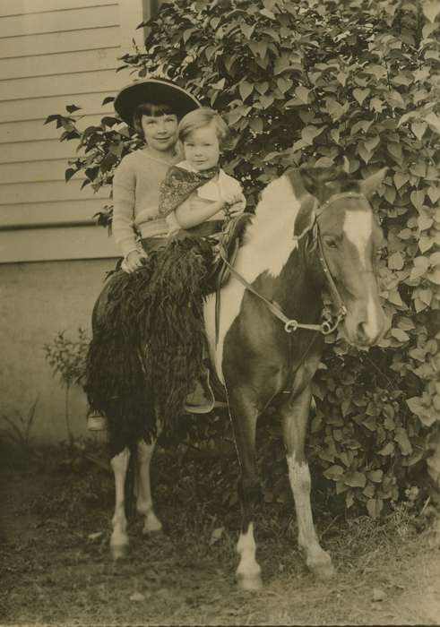 Animals, Portland, OR, Iowa History, history of Iowa, Portraits - Group, horse, Children, Iowa, Kann, Rodney, pony