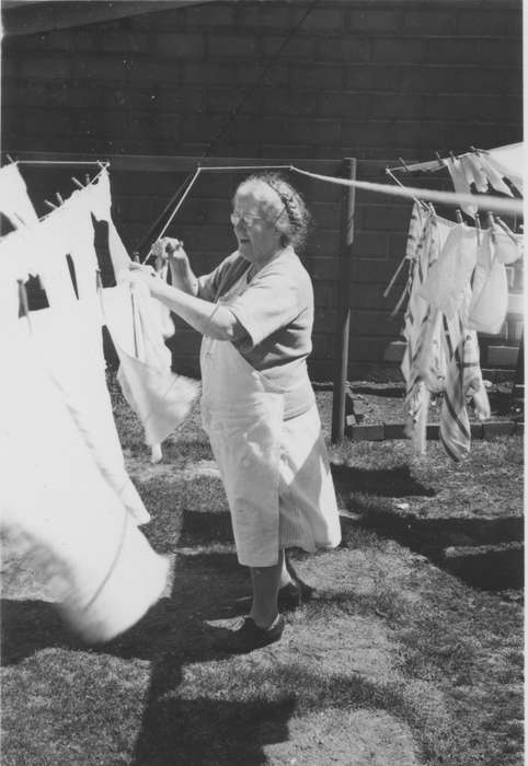 laundry, Labor and Occupations, Davenport, IA, Homes, Iowa, Iowa History, history of Iowa, Becker, Alfred
