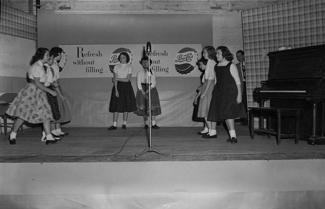 piano, ia, Iowa, history, Entertainment, dancers, dance, Photos, microphone, Coon Rapids Enterprise, Children, historic, square dance