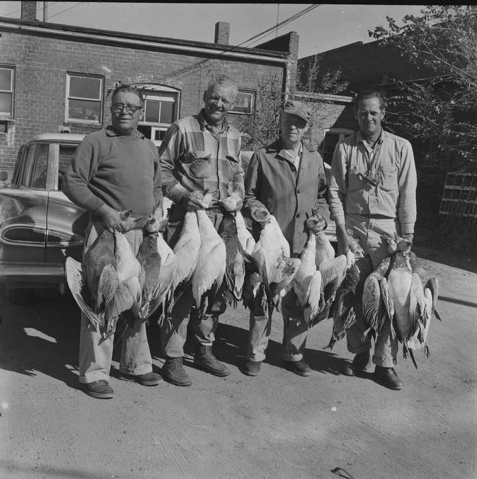 Portraits - Group, Iowa, IA, United States, hunting, Photos, historic, Coon Rapids, history, Animals, ia, Coon Rapids Enterprise, Outdoor Recreation, pheasant