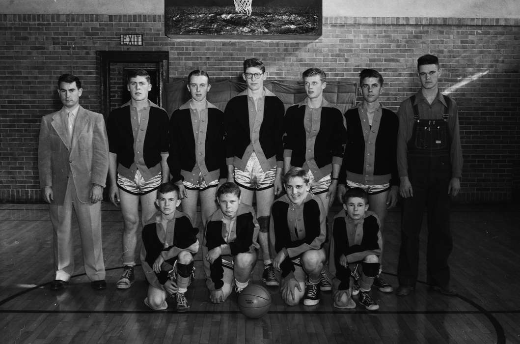 Portraits - Group, Schools and Education, coach, history, Photos, glasses, Children, Iowa, IA, basketball team, Sports, United States, basketball uniform, ia, Coon Rapids Enterprise, historic, smile, gymnasium, Coon Rapids