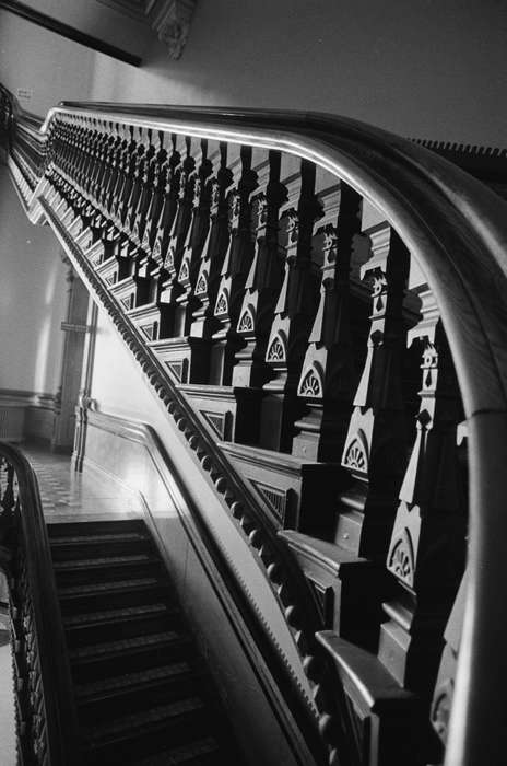 capitol, Iowa, staircase, railing, Iowa History, history of Iowa, Des Moines, IA, Lemberger, LeAnn, Cities and Towns