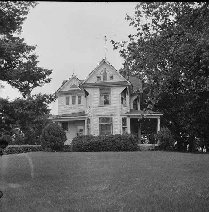 Iowa, house, IA, United States, yard, Photos, historic, Coon Rapids, history, ia, Coon Rapids Enterprise, Homes