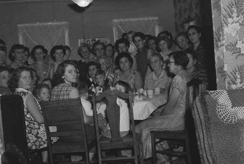 Coon Rapids, toddler, Coon Rapids Enterprise, Photos, breakfast, ia, Portraits - Group, house interior, history, Iowa, wallpaper, woman, dining room, group, IA, chair, historic, United States, table