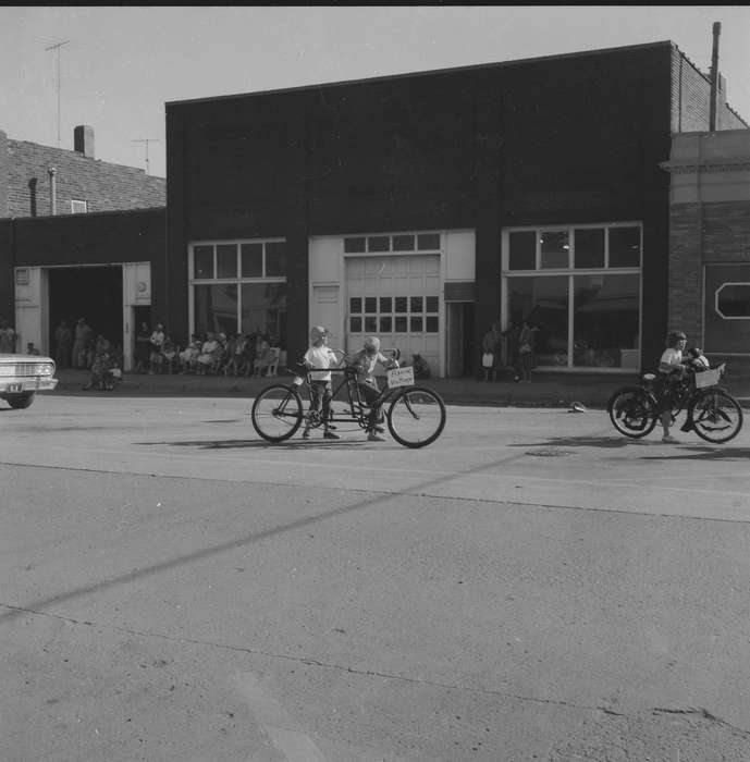 Iowa, IA, parade, United States, Photos, historic, Coon Rapids, Civic Engagement, main street, Main Streets & Town Squares, homecoming, Entertainment, ia, bike, Coon Rapids Enterprise, history, Children