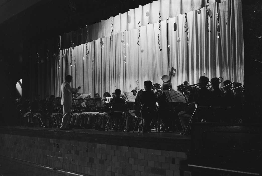 Schools and Education, curtains, history, Photos, stage, Children, school band, Iowa, IA, United States, ia, Entertainment, baton, streamers, Coon Rapids Enterprise, historic, balloons, director, Coon Rapids