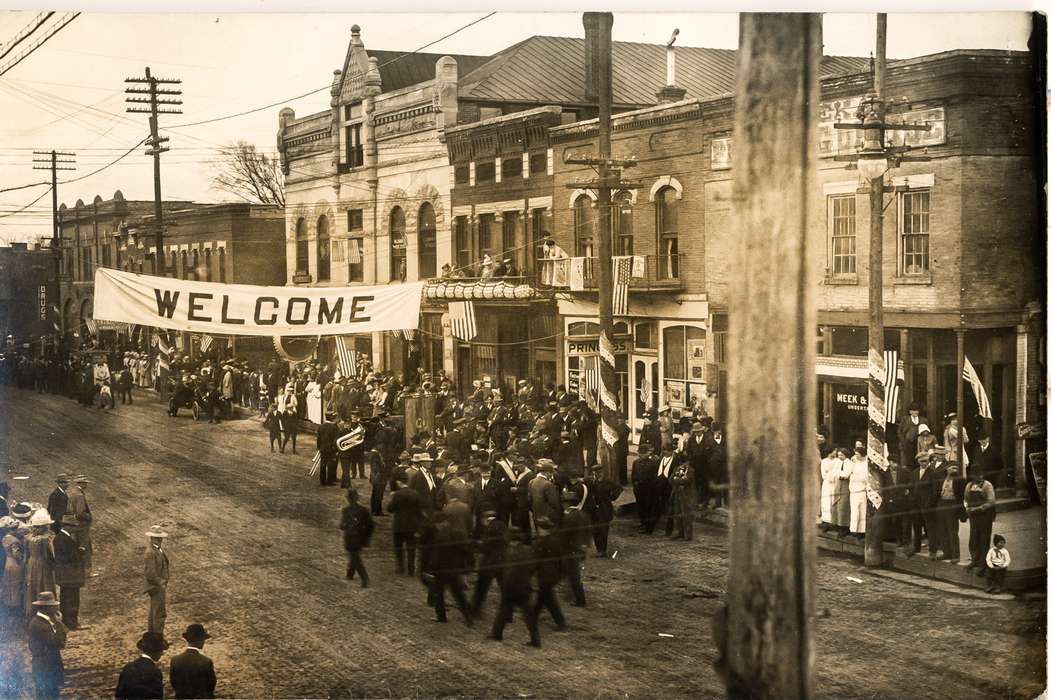parade, Iowa, Civic Engagement, Anamosa, IA, Main Streets & Town Squares, Iowa History, history of Iowa, Anamosa Library & Learning Center, Cities and Towns, celebration
