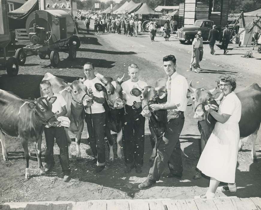 teen boy, cow, teen girl, Black Hawk, crowd, IA, history, historic, Iowa, ia, Waterloo, United States, Civic Engagement, teenager, Photos, cattle congress, Fairs and Festivals, national cattle congress, Grout Museum of History and Science