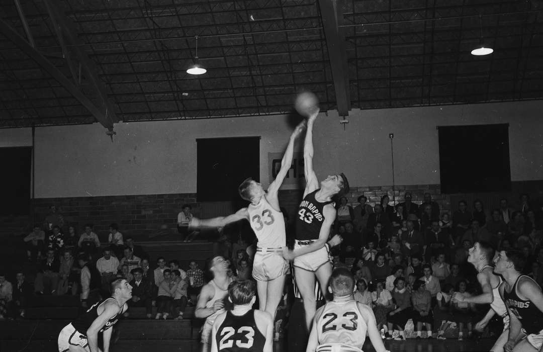 Schools and Education, history, basketball players, Photos, Children, crowd, Iowa, IA, Sports, United States, basketball, basketball uniform, ia, Coon Rapids Enterprise, historic, gymnasium, flash, Coon Rapids