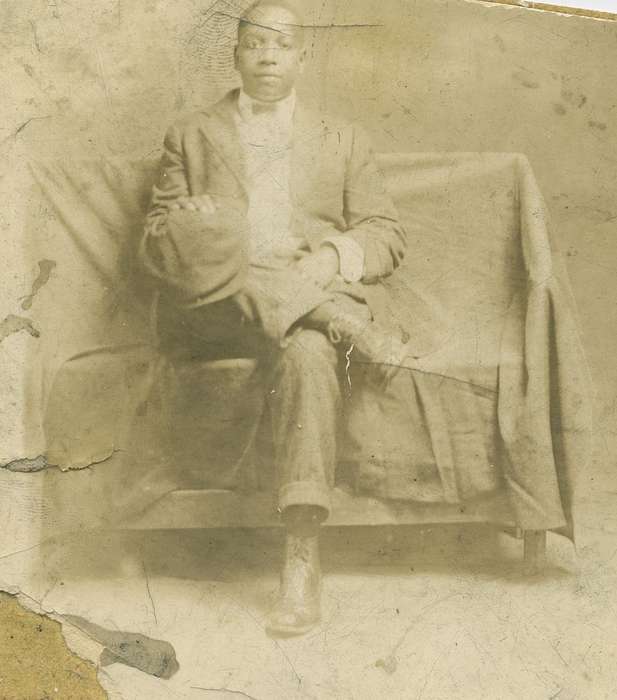 Portraits - Individual, boots, USA, Iowa, Pearson, Mike, Iowa History, history of Iowa, People of Color, hat, african american