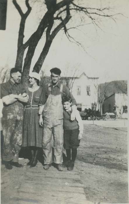 Smith, Elverda, Iowa, Children, Iowa History, Families, Canton, IA, Farms, Portraits - Group, painting, history of Iowa