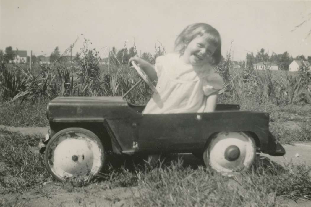 toy, car, Farms, Avis, Linda, Portraits - Individual, Evansdale, IA, Iowa History, Iowa, history of Iowa, Children
