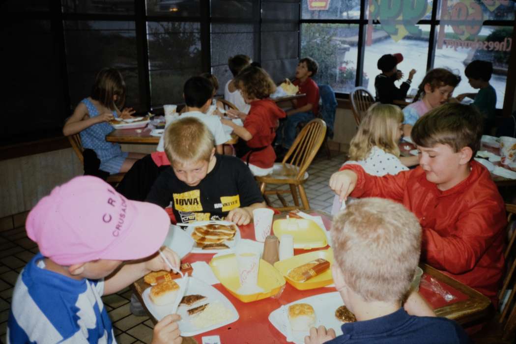 fast food, ia, second grade missouri trip, Schools and Education, Iowa, breakfast, history, Photos, Coon Rapids Enterprise, Children, missouri trip, Food and Meals, historic, United States, MO, school trip