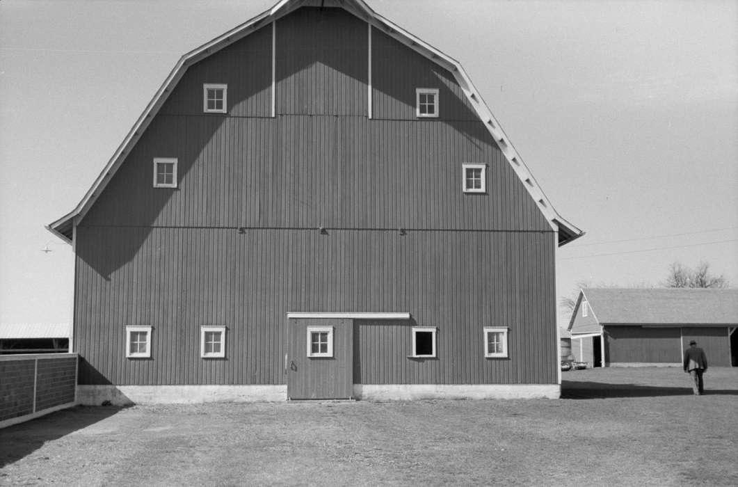 Library of Congress, history of Iowa, Iowa, Iowa History, barn door, red barn, brick fence, Barns, Farms, barnyard