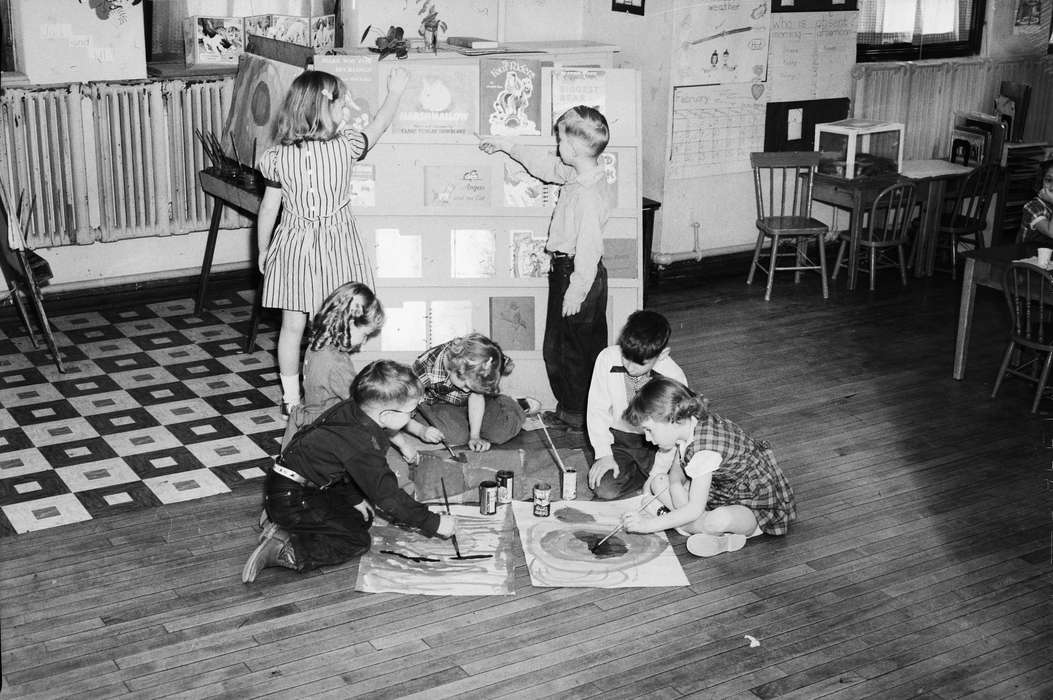 paint, girl, ia, student, paintbrush, historic, Schools and Education, Iowa, history, Portraits - Group, easel, Coon Rapids Enterprise, United States, IA, wooden chair, Coon Rapids, rug, boy, Photos, Children