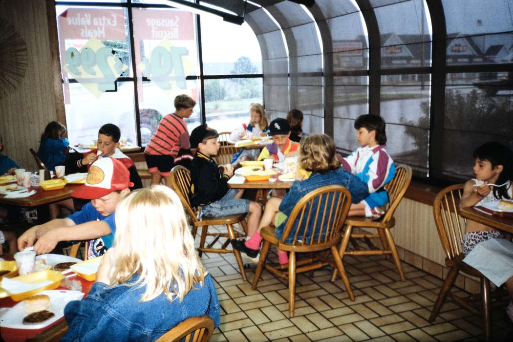 fast food, ia, second grade missouri trip, Schools and Education, Iowa, breakfast, history, Photos, Coon Rapids Enterprise, Children, missouri trip, Food and Meals, historic, United States, MO, school trip