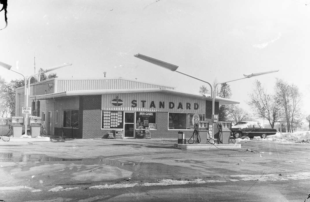 Businesses and Factories, United States, history, ia, Photos, Coon Rapids Enterprise, historic, Iowa, IA, Coon Rapids, gas station