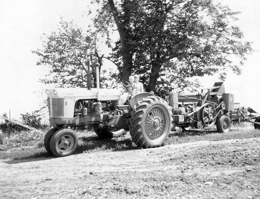 Farming Equipment, Farms, Children, tractor, Iowa History, Johnson, JB, Portraits - Group, Iowa, Duncan, IA, history of Iowa