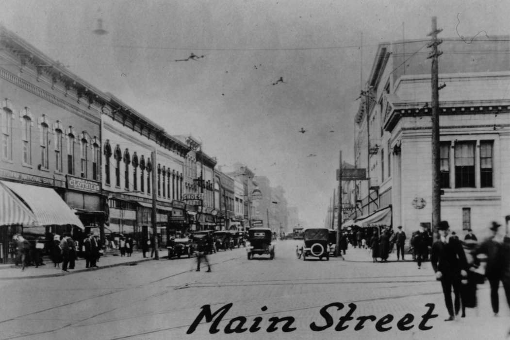 Businesses and Factories, Iowa History, car, Iowa, Lemberger, LeAnn, Ottumwa, IA, Main Streets & Town Squares, history of Iowa, Cities and Towns, store, Motorized Vehicles