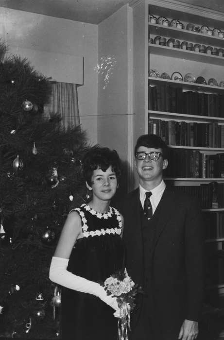 Portraits - Individual, Iowa, couple, IA, book shelves, United States, Photos, historic, christmas tree, Coon Rapids, Holidays, history, ia, Coon Rapids Enterprise, formal attire, Homes