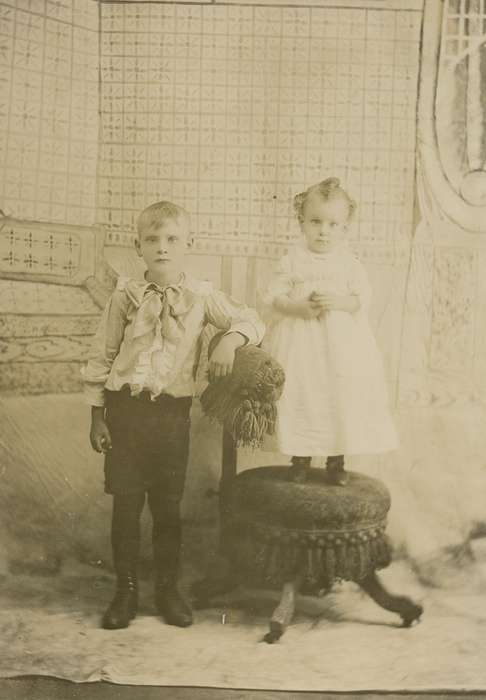 Reinbeck, IA, lace, Iowa, Iowa History, painted backdrop, history of Iowa, Portraits - Group, boys, Olsson, Ann and Jons, cabinet photo, knickers, high buttoned shoes, Children, bow tie, children