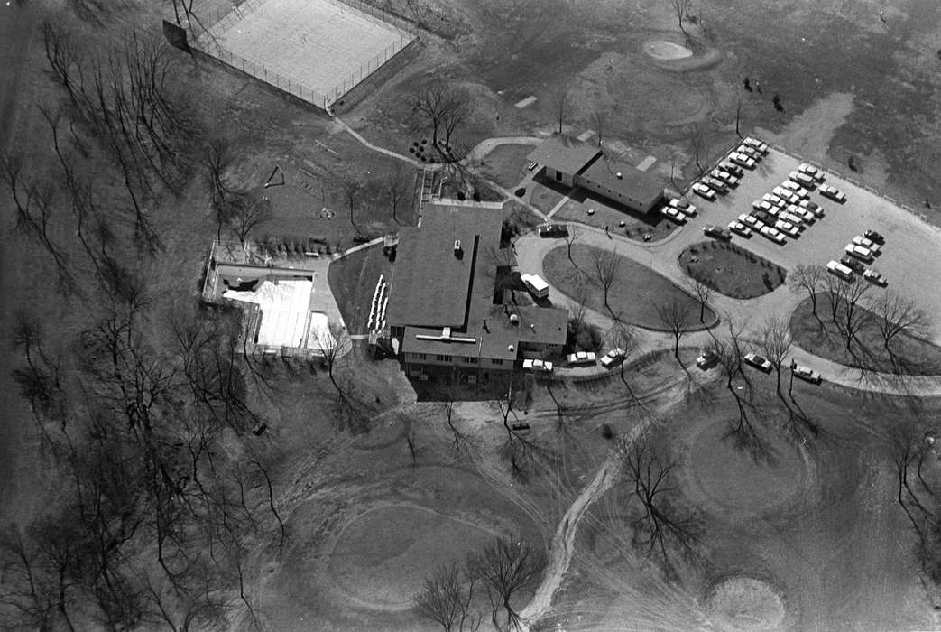 Aerial Shots, Iowa, tennis court, parking lot, Iowa History, history of Iowa, country club, Lemberger, LeAnn, Ottumwa, IA