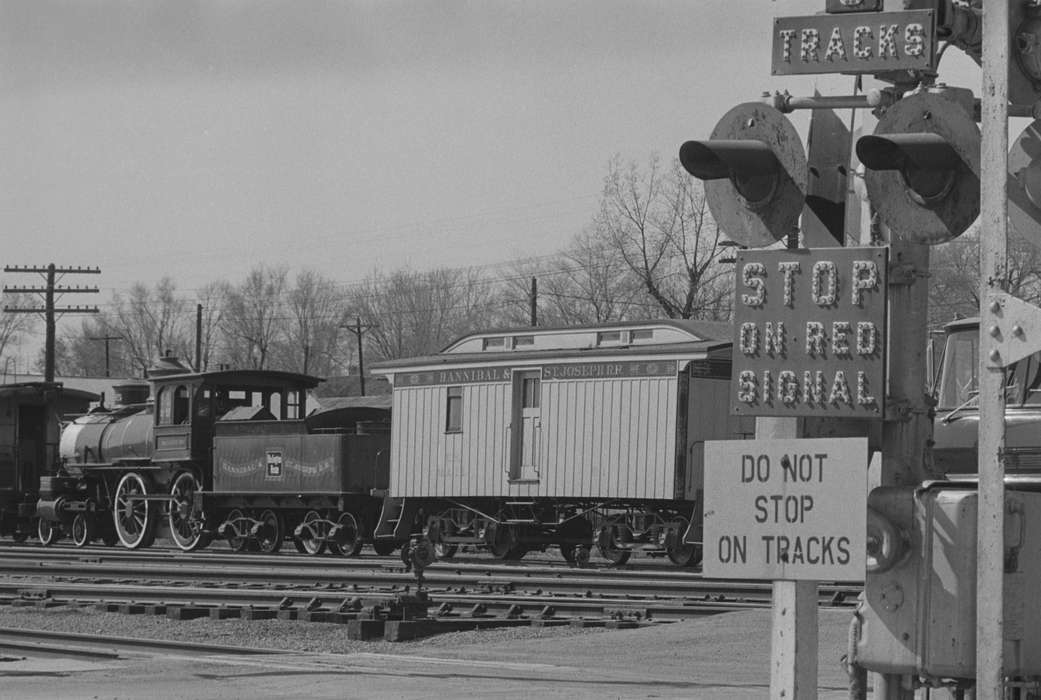 Motorized Vehicles, railroad, Iowa History, train track, Lemberger, LeAnn, mail, Iowa, Ottumwa, IA, Train Stations, history of Iowa