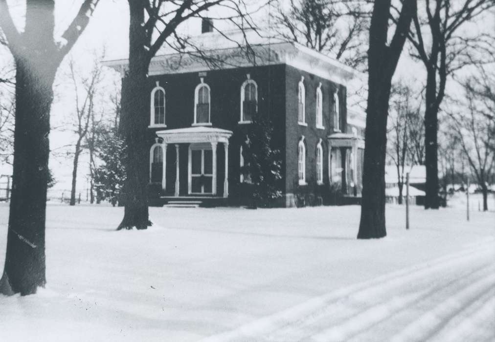 Homes, history of Iowa, Waverly, IA, Iowa, Landscapes, snow, brick home, Waverly Public Library, Winter, Iowa History