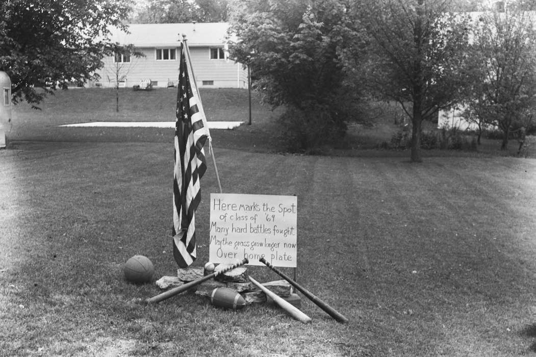 Iowa, IA, basketball, american flag, Sports, United States, Schools and Education, football, Photos, Coon Rapids, historic, history, baseball bat, ia, sign, Coon Rapids Enterprise