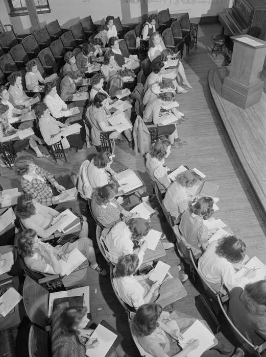 Schools and Education, Iowa, young women, studying, classroom, piano, history of Iowa, Iowa History, students, Library of Congress