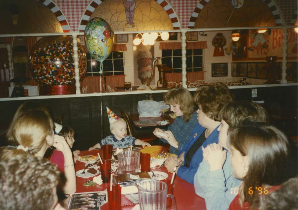 restaurant, party, Iowa, Iowa History, Carpenter, Jolene, history of Iowa, Holidays, Businesses and Factories, hat, balloon, Dubuque, IA, Children, birthday, Food and Meals