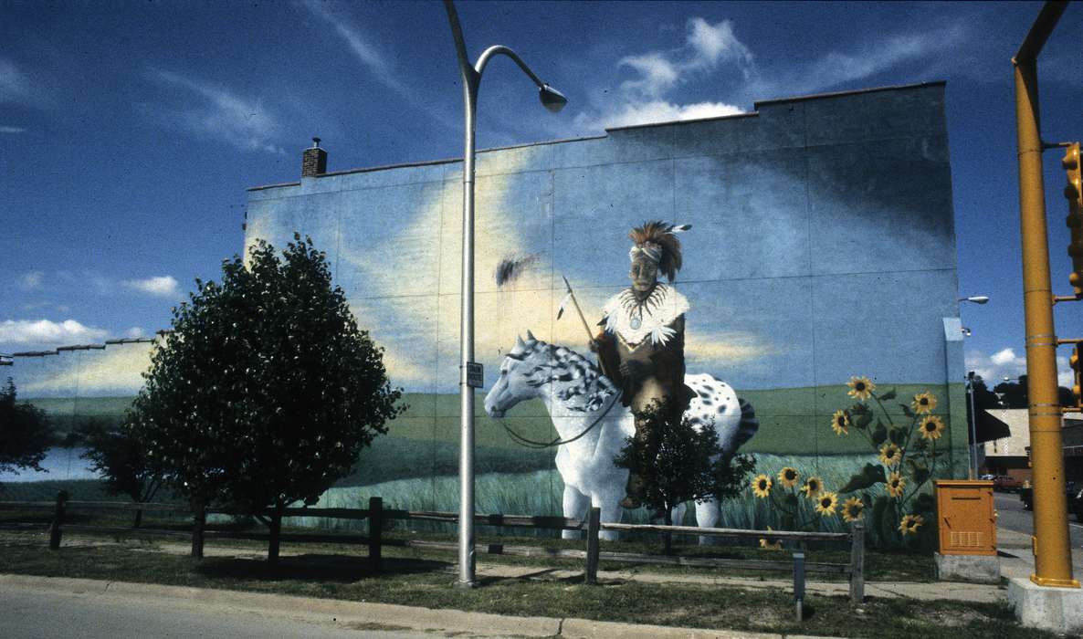history of Iowa, Cities and Towns, Ottumwa, IA, indigenous, chief, native american, Iowa History, Iowa, mural, first nation, Main Streets & Town Squares, Lemberger, LeAnn, horse