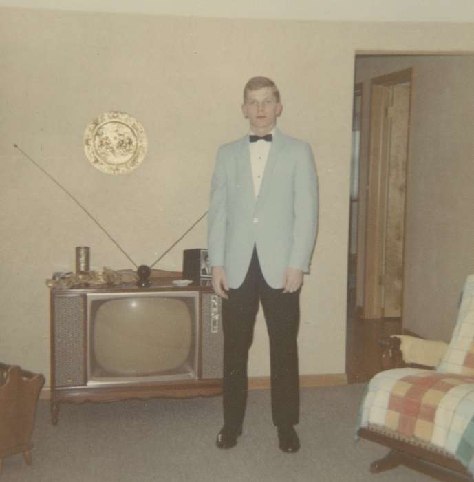 tv, television, Kann, Rodney, living room, Iowa History, history of Iowa, suit, Schools and Education, prom, Iowa, Homes, Cedar Rapids, IA