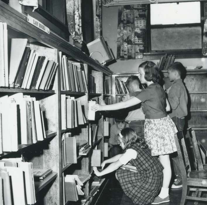 children, Waverly Public Library, Schools and Education, Iowa History, bookshelf, library, books, Iowa, history of Iowa