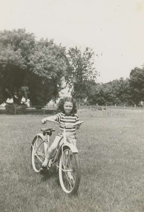 Children, McVey, Michael and Tracy, Leisure, Iowa History, bike, Iowa, history of Iowa, Columbus Junction, IA