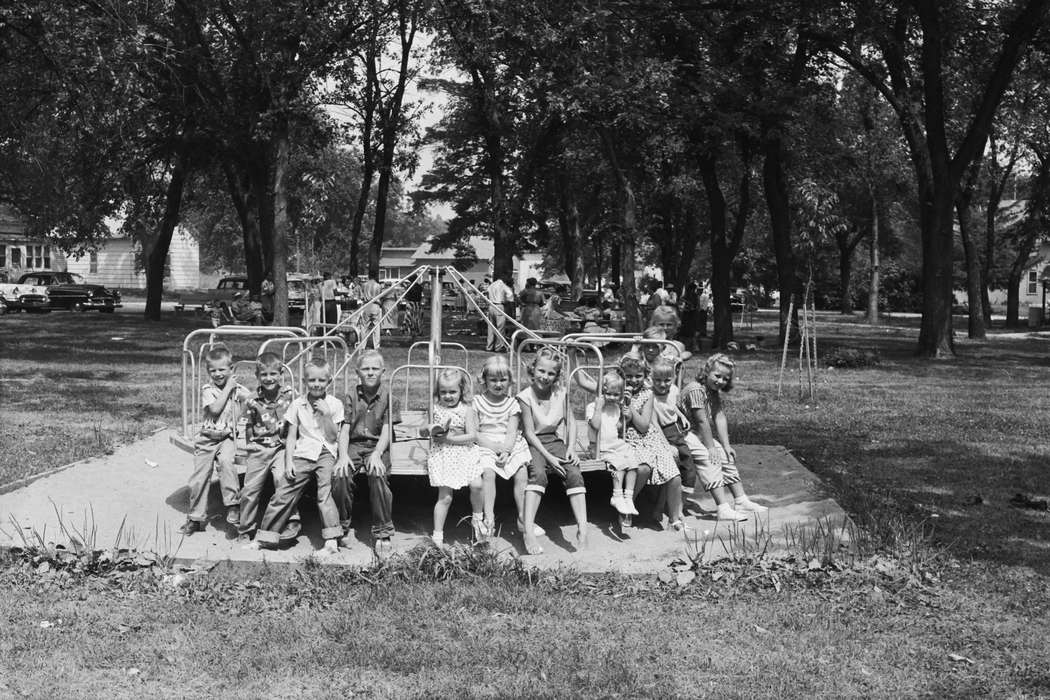merry-go-round, ia, Outdoor Recreation, Iowa, history, picnic, park, Photos, Leisure, Coon Rapids Enterprise, Portraits - Group, Children, historic