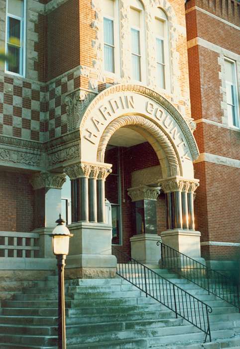 courthouse, brick, Iowa, Eldora, IA, steps, Iowa History, history of Iowa, Klinefelter, Mary, Cities and Towns