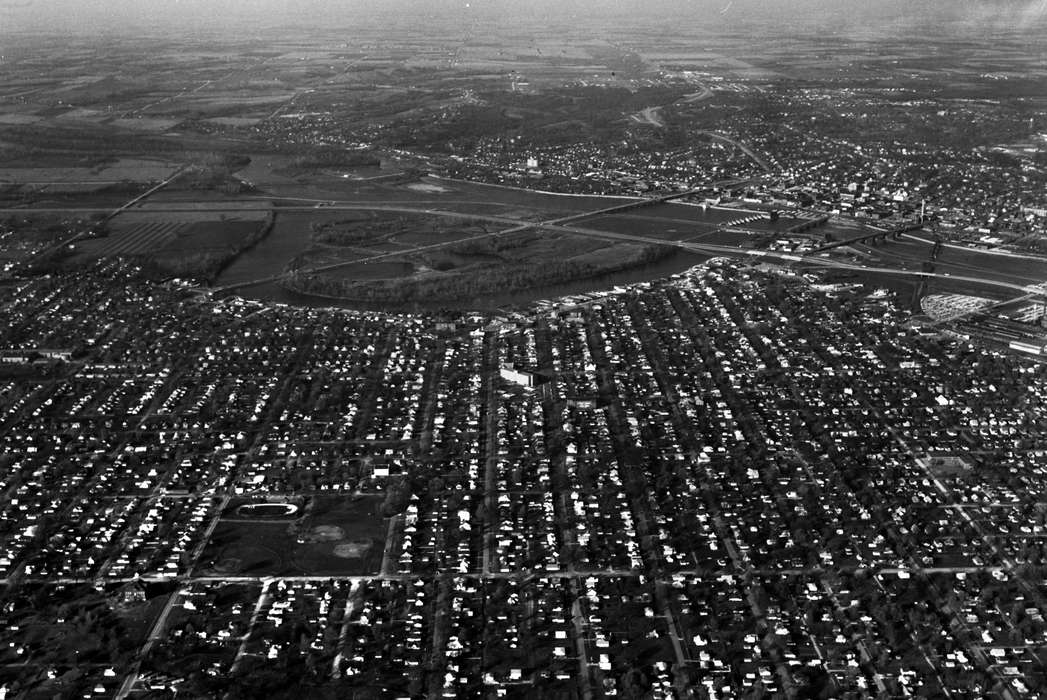 river, neighborhood, Iowa History, Lemberger, LeAnn, Cities and Towns, Iowa, Ottumwa, IA, Aerial Shots, history of Iowa