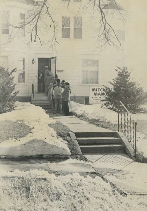 history of Iowa, Businesses and Factories, Waverly Public Library, Main Streets & Town Squares, Iowa History, Iowa, Waverly, IA, Civic Engagement, Cities and Towns