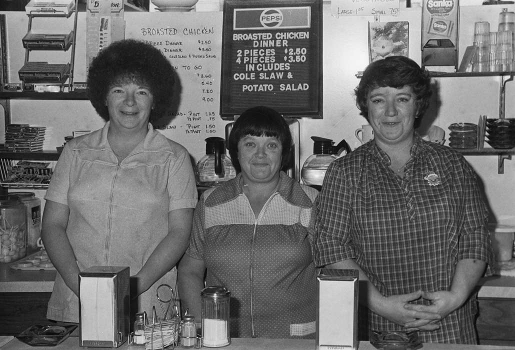 Businesses and Factories, Iowa, Coon Rapids, United States, historic, history, Coon Rapids Enterprise, Photos, IA, women at work, ia